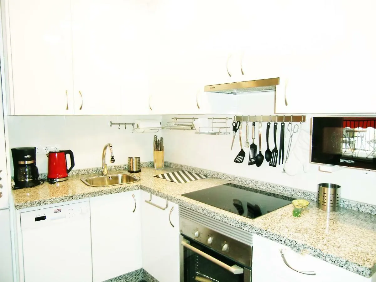 Appartamento Apartamento Con Piscina A 150 Metros Playa Netflix P Video Aire Acondicionado Calefaccion Toallas Y Sillas Playa Sombrilla 2 Terrazas Una Sobre Piscina Centro Ciudad 1 Smart Tv Por Habitacion Fuengirola
